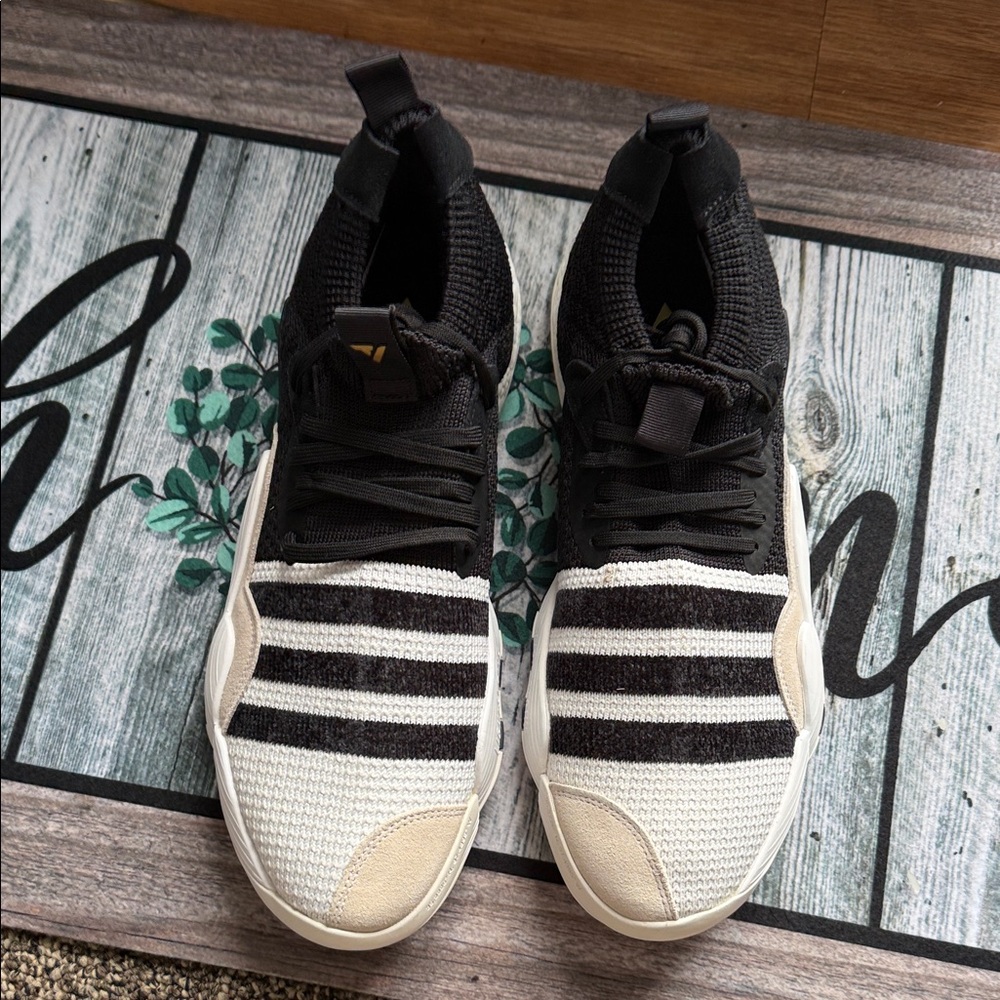 Adidas Men's Black, White, and Cream Sneakers